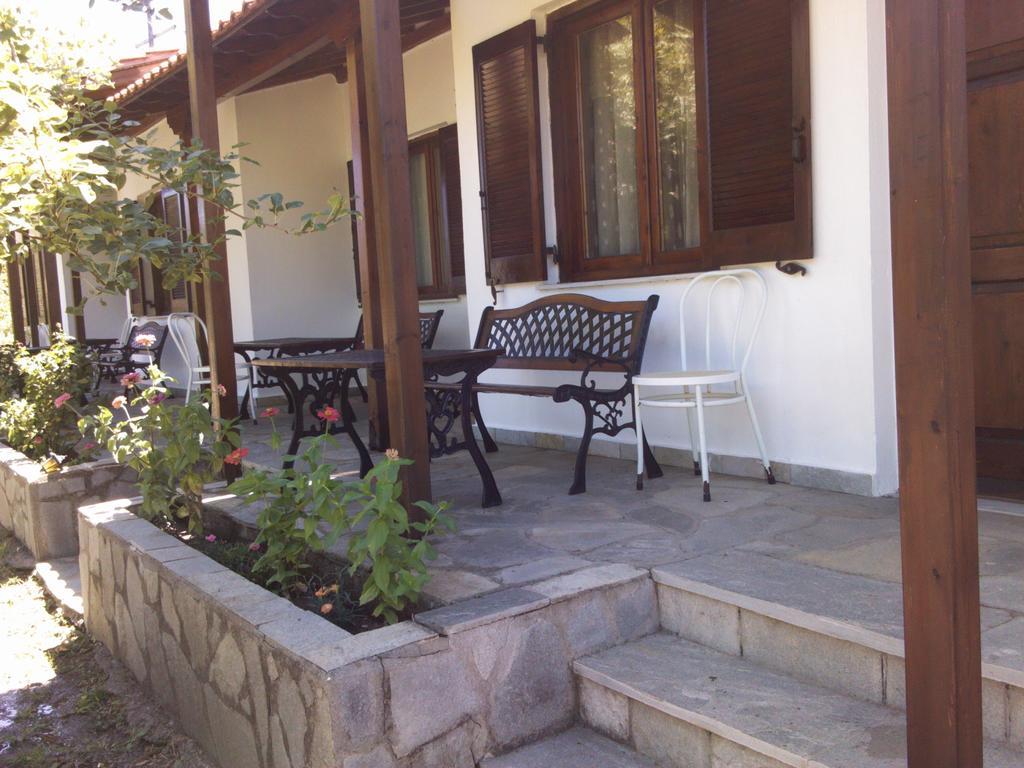 Asprovalta Rooms Kariotes Exterior photo