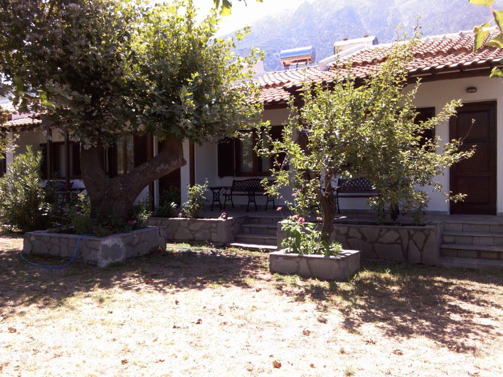 Asprovalta Rooms Kariotes Exterior photo